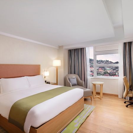 Holiday Inn Baguio City Centre, An Ihg Hotel Экстерьер фото