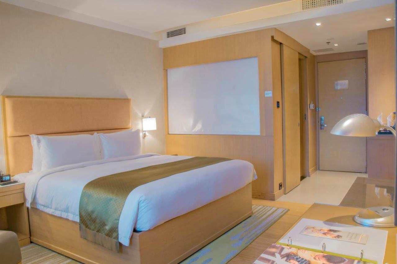 Holiday Inn Baguio City Centre, An Ihg Hotel Экстерьер фото