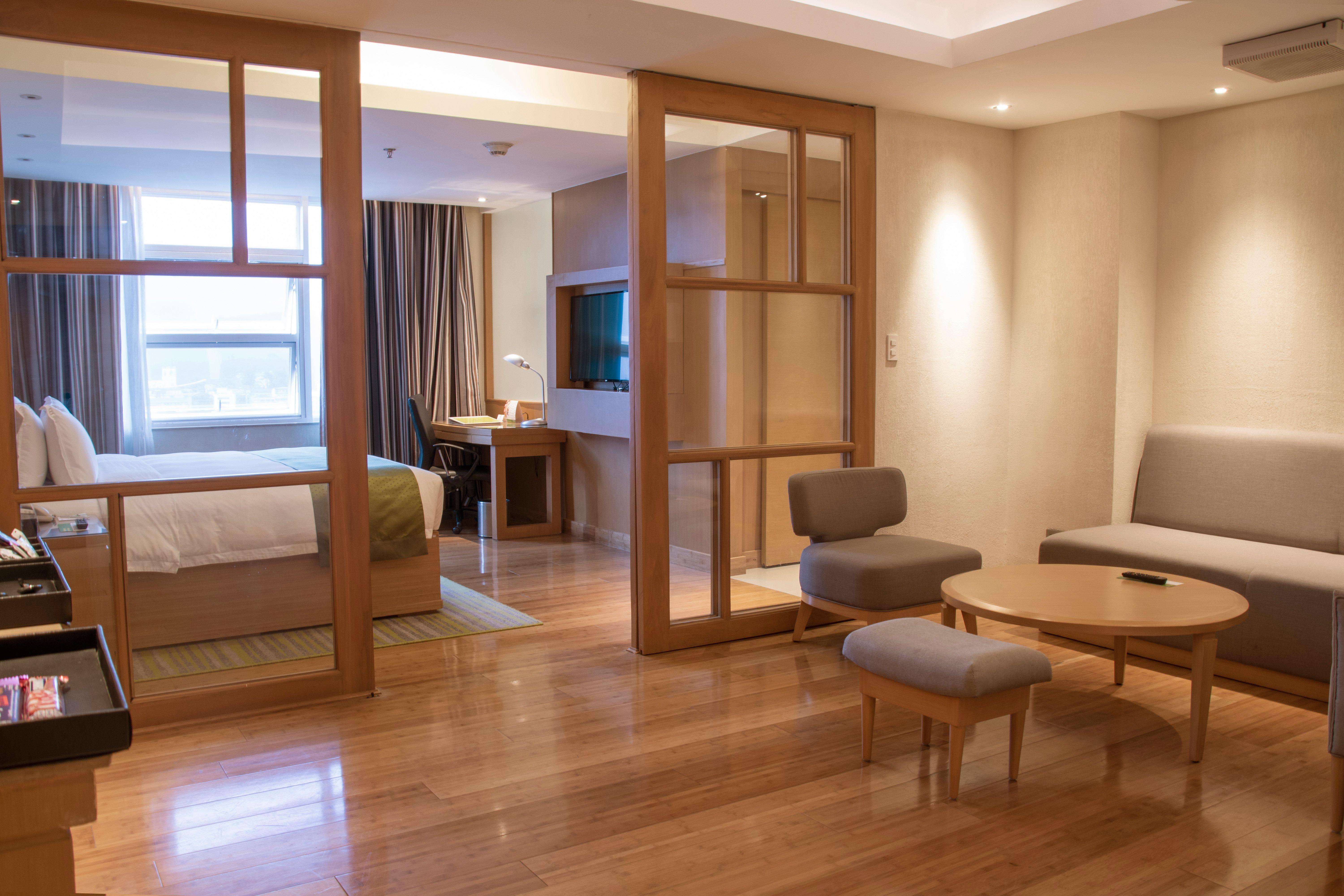 Holiday Inn Baguio City Centre, An Ihg Hotel Экстерьер фото