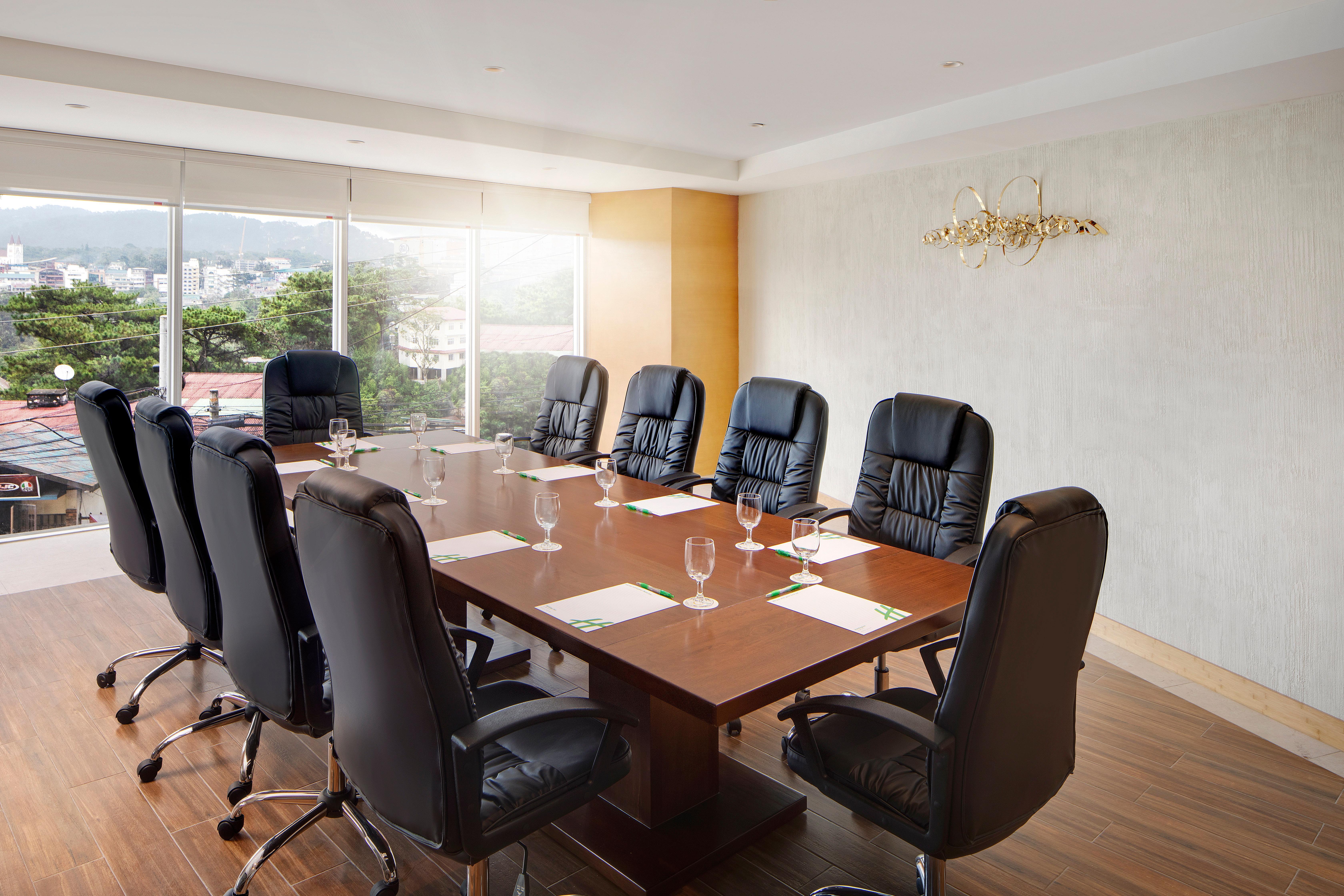Holiday Inn Baguio City Centre, An Ihg Hotel Экстерьер фото